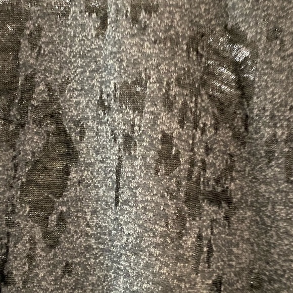 IRO destroyed short sleeved sweatshirt - Picture 3 of 6